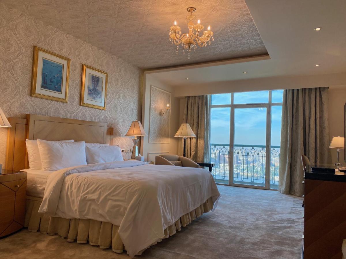 Chez Haytham At Four Seasons Nile Plaza Residential Suite Cairo Exterior photo