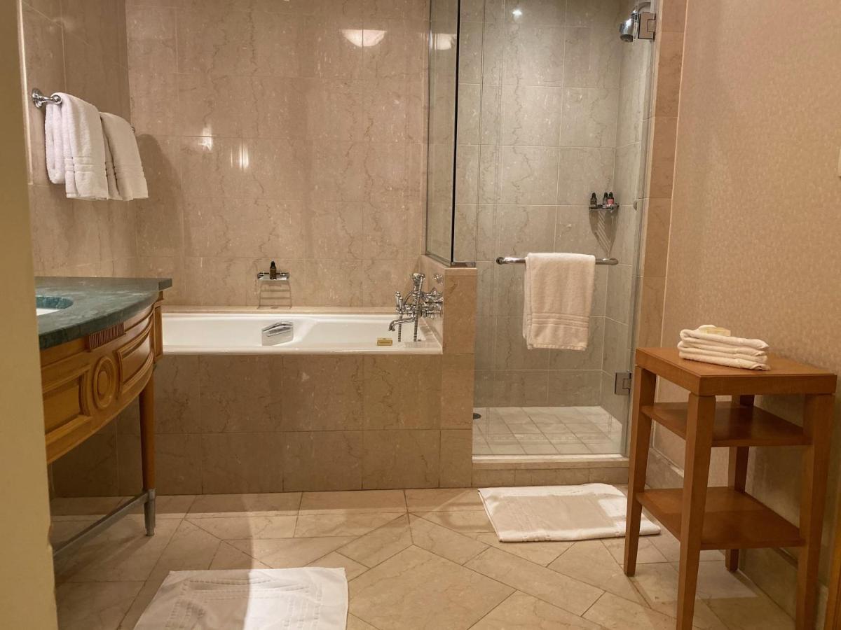 Chez Haytham At Four Seasons Nile Plaza Residential Suite Cairo Exterior photo