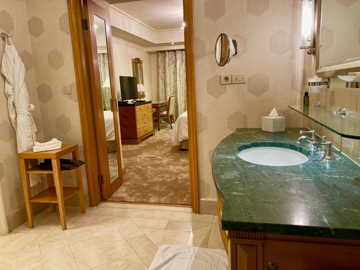 Chez Haytham At Four Seasons Nile Plaza Residential Suite Cairo Exterior photo
